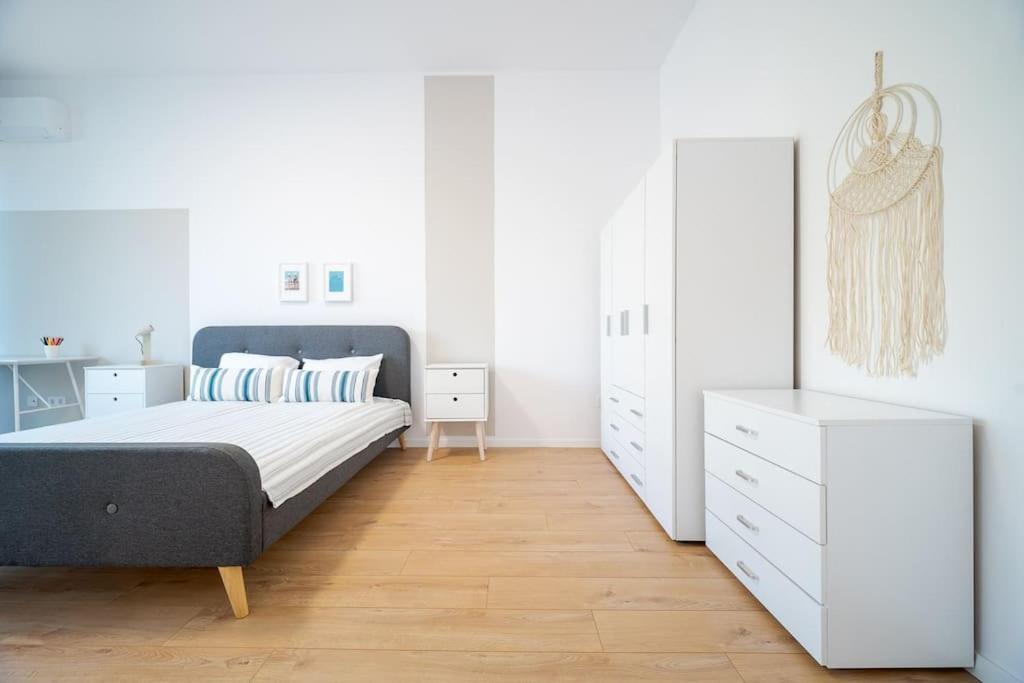 Mycampus 1 Bdrm, Stay 4, Free Parking, Garden, Self Check-In Sofia Esterno foto